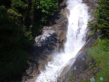 cascade en montant