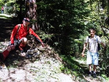 débouché de la petite sente sur le GR 549