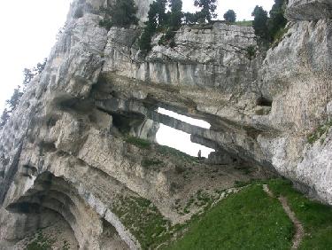 L&apos;arche de la tour percée