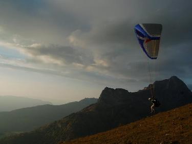 décollage au soleil couchant