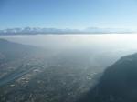 Grenoble dans la brume