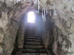 Tunnel, marches verglacées et stalagtites!
