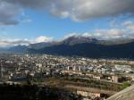 Grenoble au petit matin sous un ciel changeant