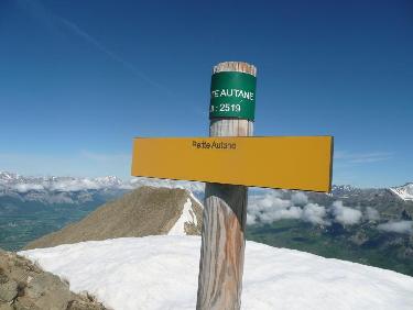 Pas de croix mais un panneau...