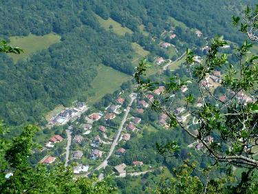 Vue du belvédère sur les hauts de Veurey