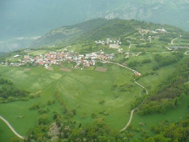 Par dessus Notre Dame du Pré