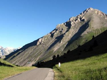 Tete de Girbault vue du Col du Noyer.