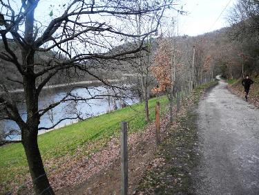 Sur l&apos;ancienne voie ferrÃ©e