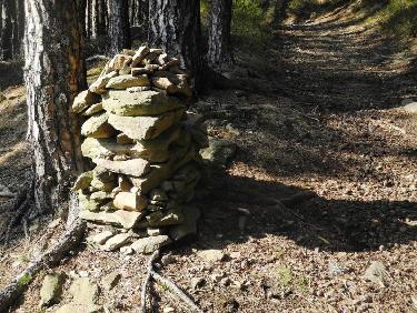 Gros cairn vers 900m