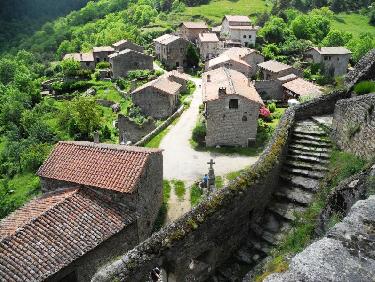 Le bourg vu du château 