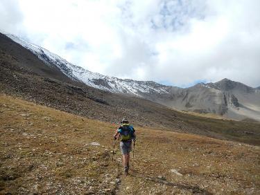 Sente en direction du Serre des Sagnes