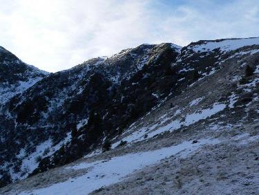 En montant dans la combe NE