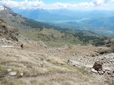 Départ du sentier cairné