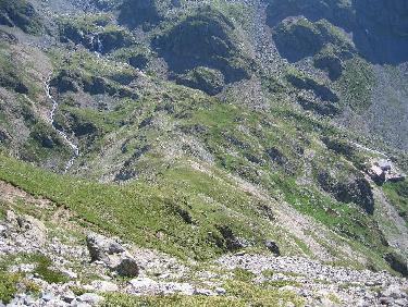 vue plongeante sur le refuge de La Pra