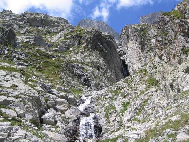 Dans la descente du lac du Salude