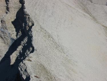 Toujours aussi petit...