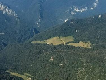 Du sommet vue sur le monastère de la grande chartreuse 
