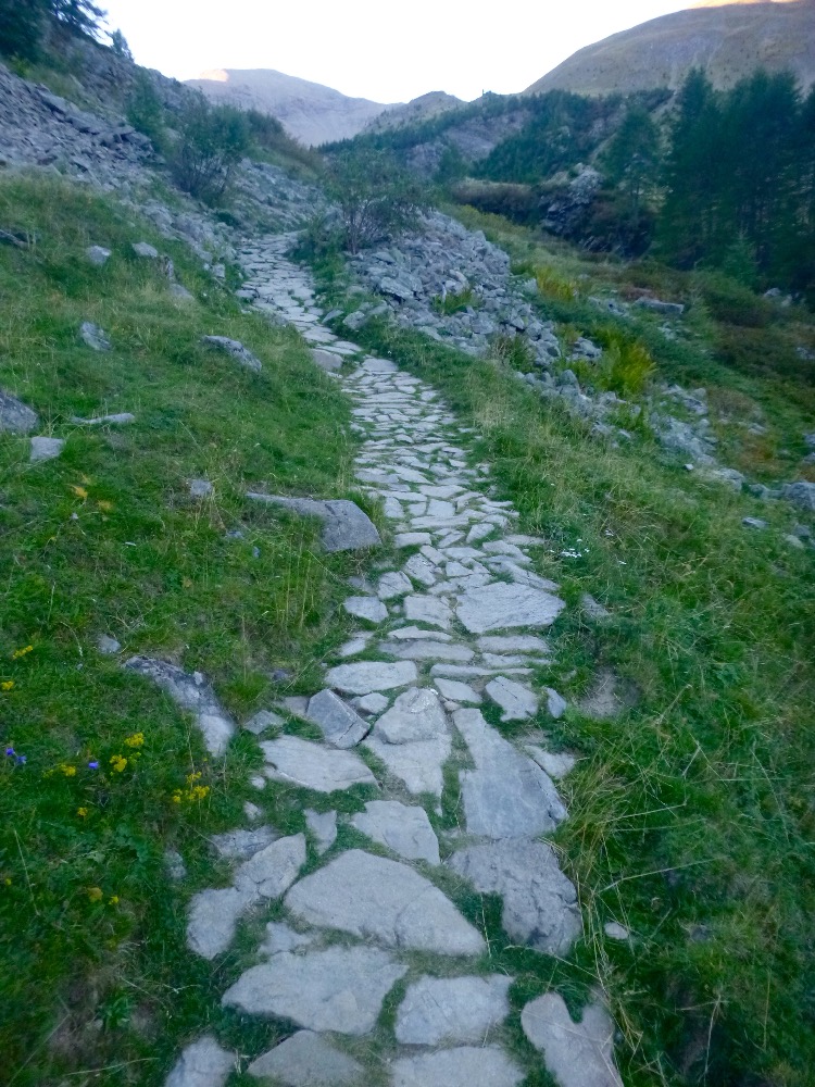 Un chemin ancestral fort beau 