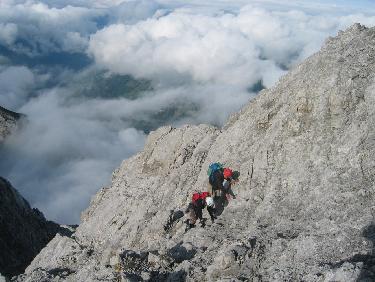 Souvenir souvenir... Anne-Marie et moi dans la voie de la Pointe Percée (2009 !)