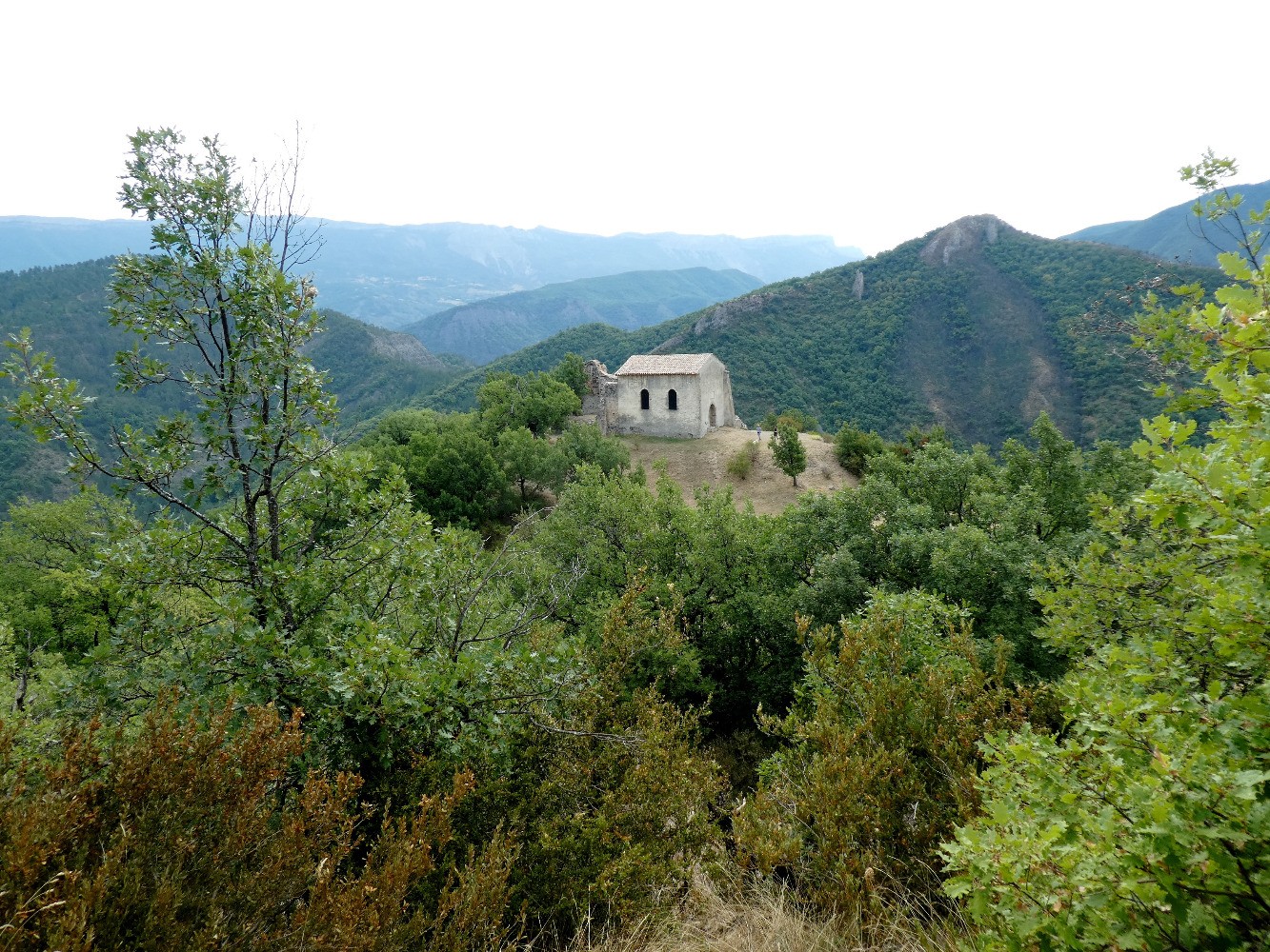 St Vincent dans son Ã©crin de verdure