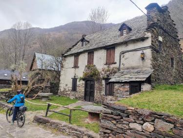 Sublime hameau de San Joan de Toran