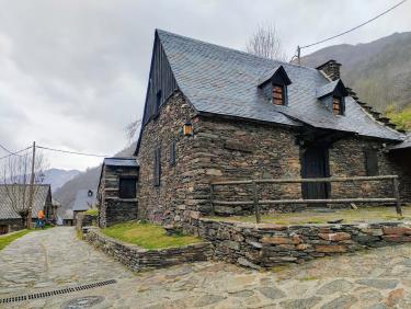 Sublime hameau de San Joan de Toran