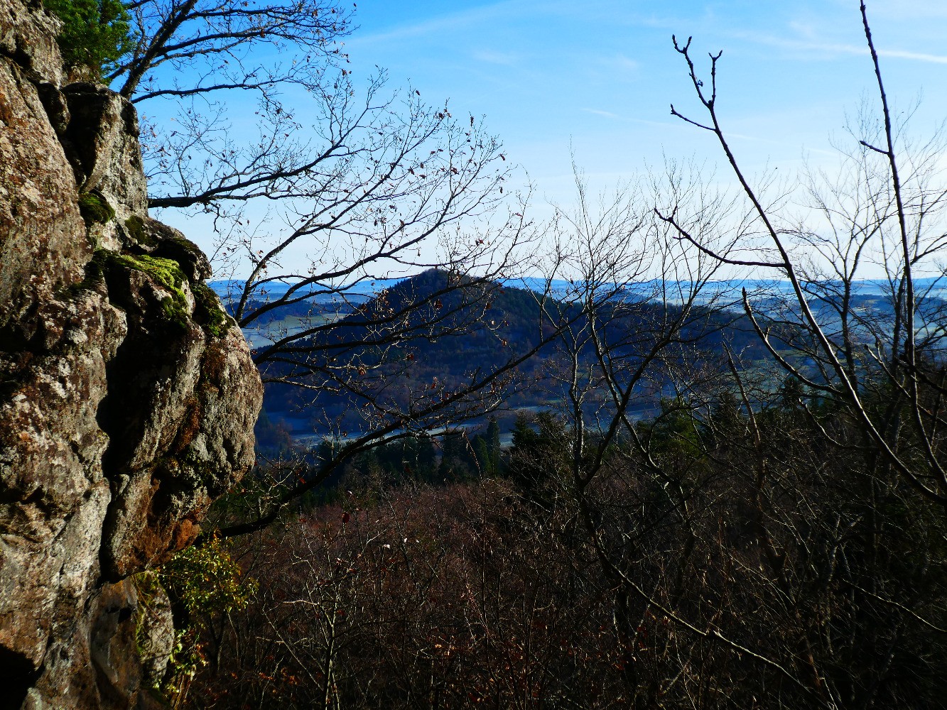 Au gros rocher du suc d'Orsier, Ã  910m, vers le NE 