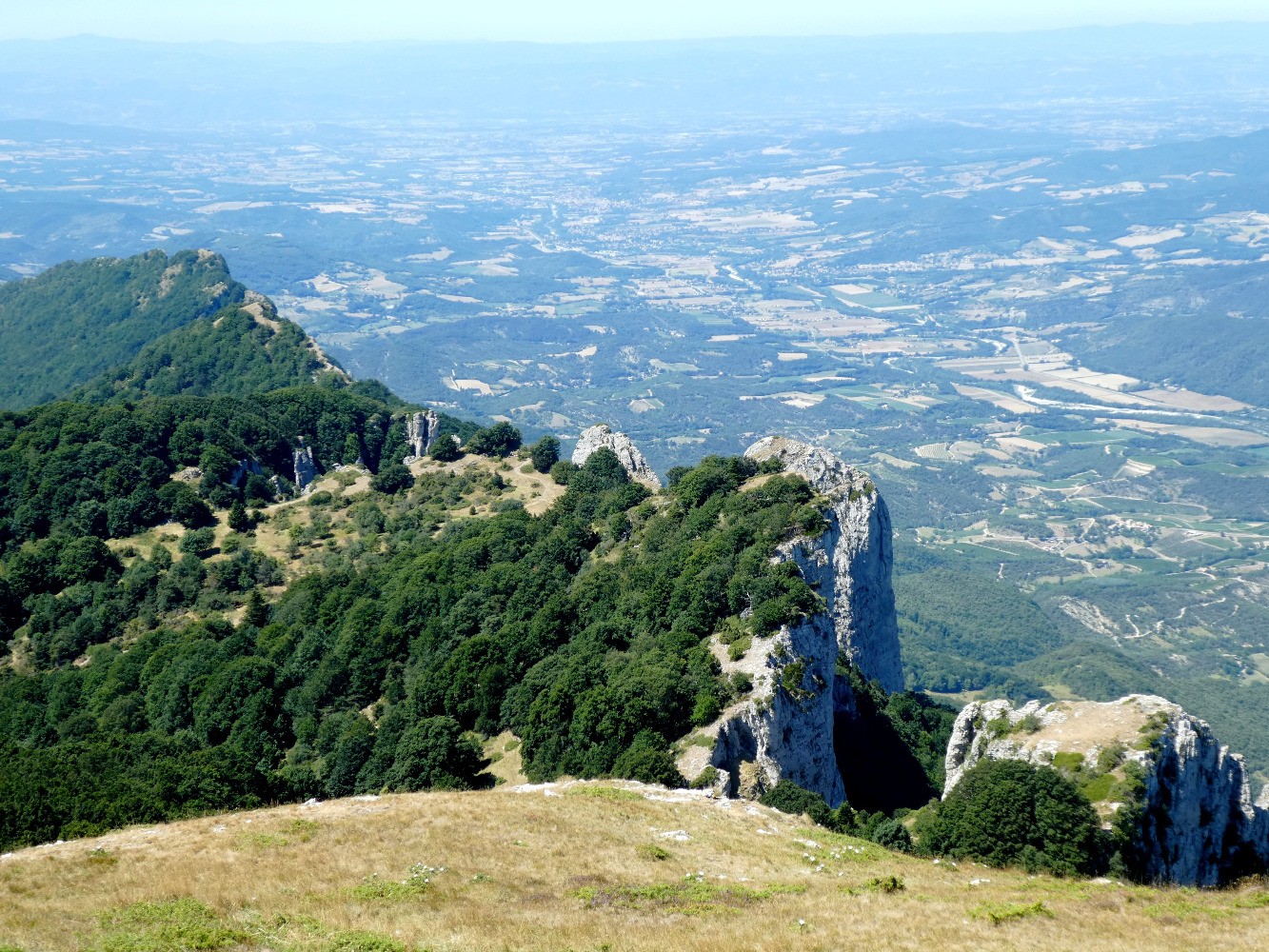 Suite du parcours au NW de Roche Courbe