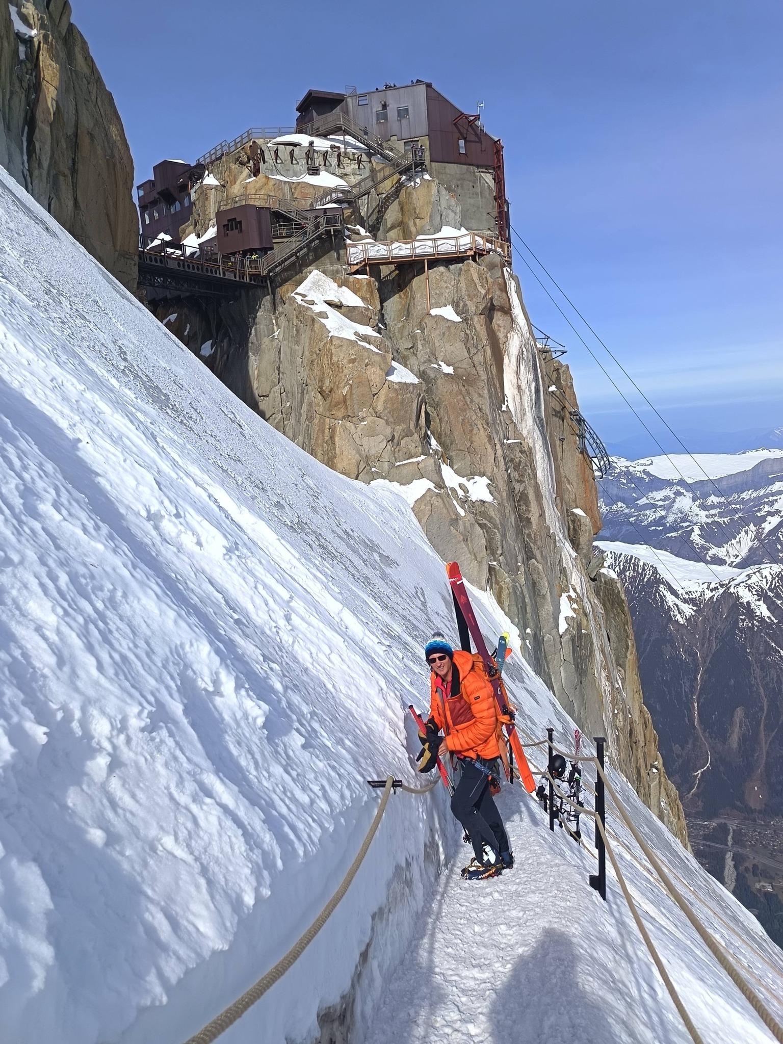 Sur le fil de l'arête de l'aiguille
