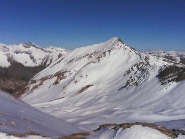 sur la crÃªte ; vue vers la tÃªte de l&apos;hivernet