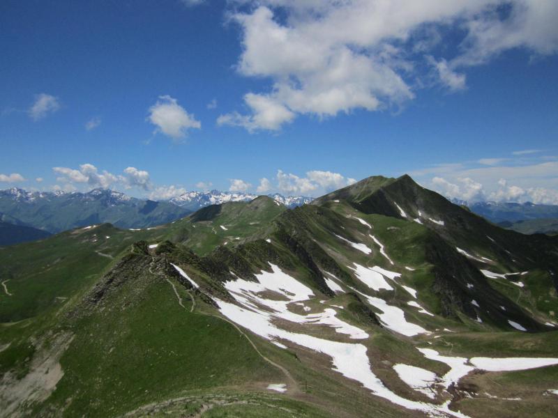 sur l'arête