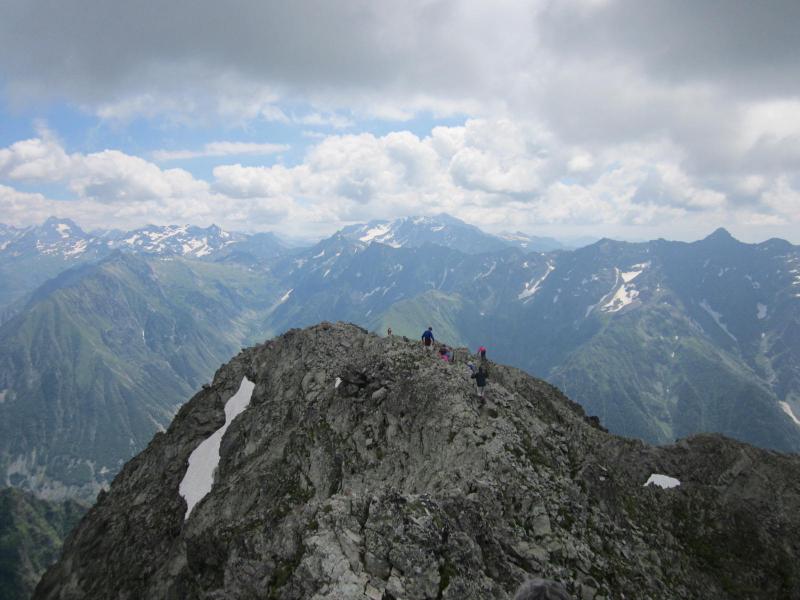 sur l'arête