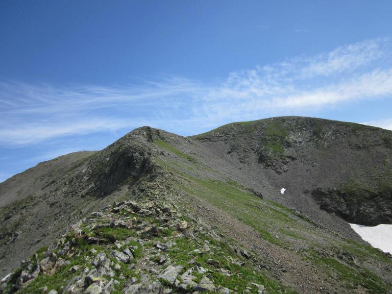 sur l'arête