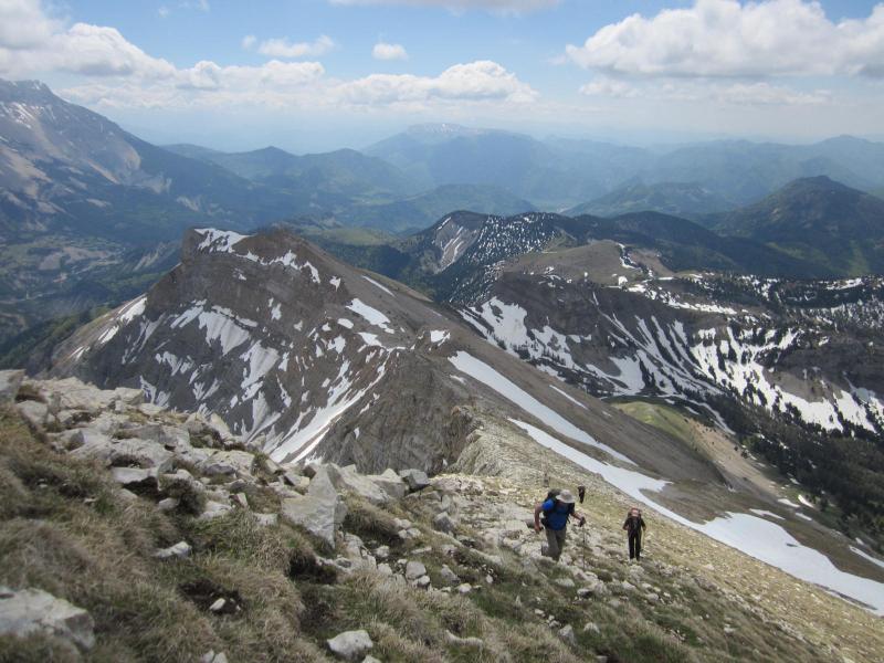 sur l'arête