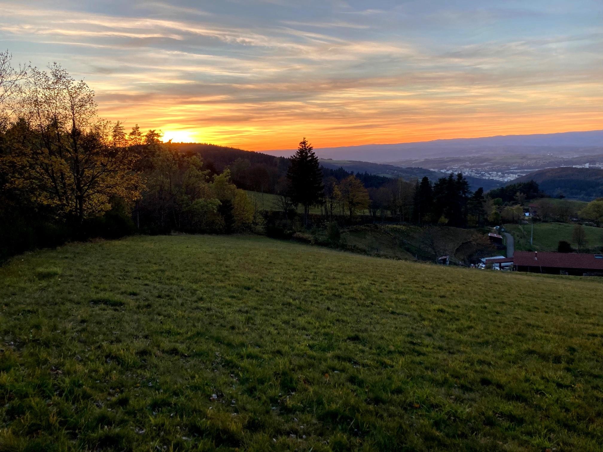 Sur le GR42, au-dessus de la ferme de la Driguière