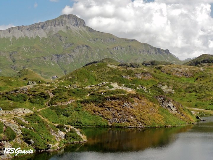 Tête de Moëde et Lac de Pormenaz