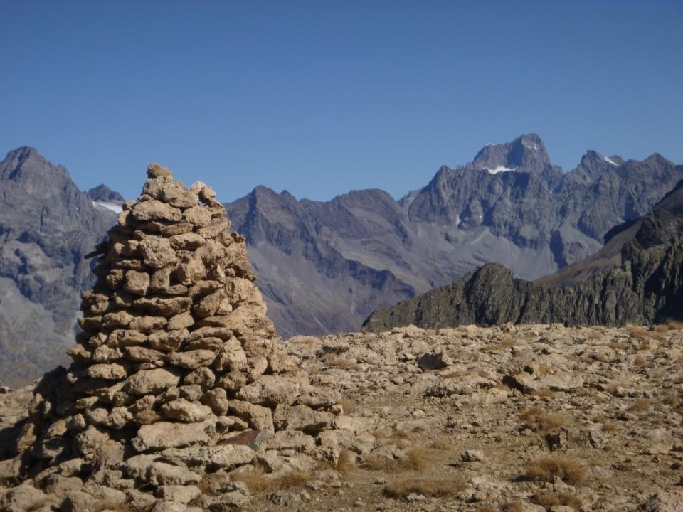 Cairn au sommet de Tete Virante