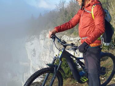 Tout du lac de Nantua et mont de l&apos;Ain