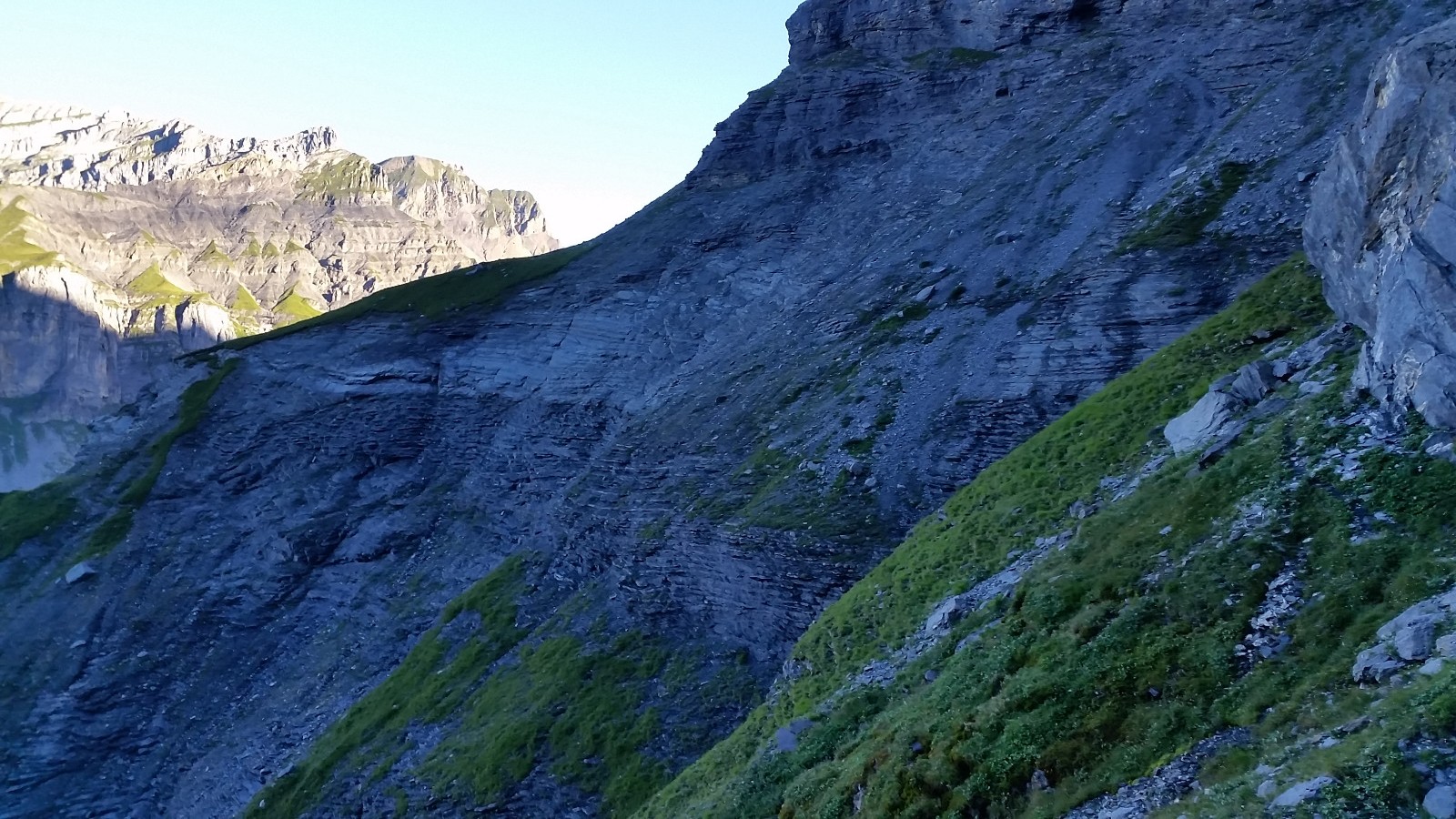 Vue arriÃ¨re sur le cirque
