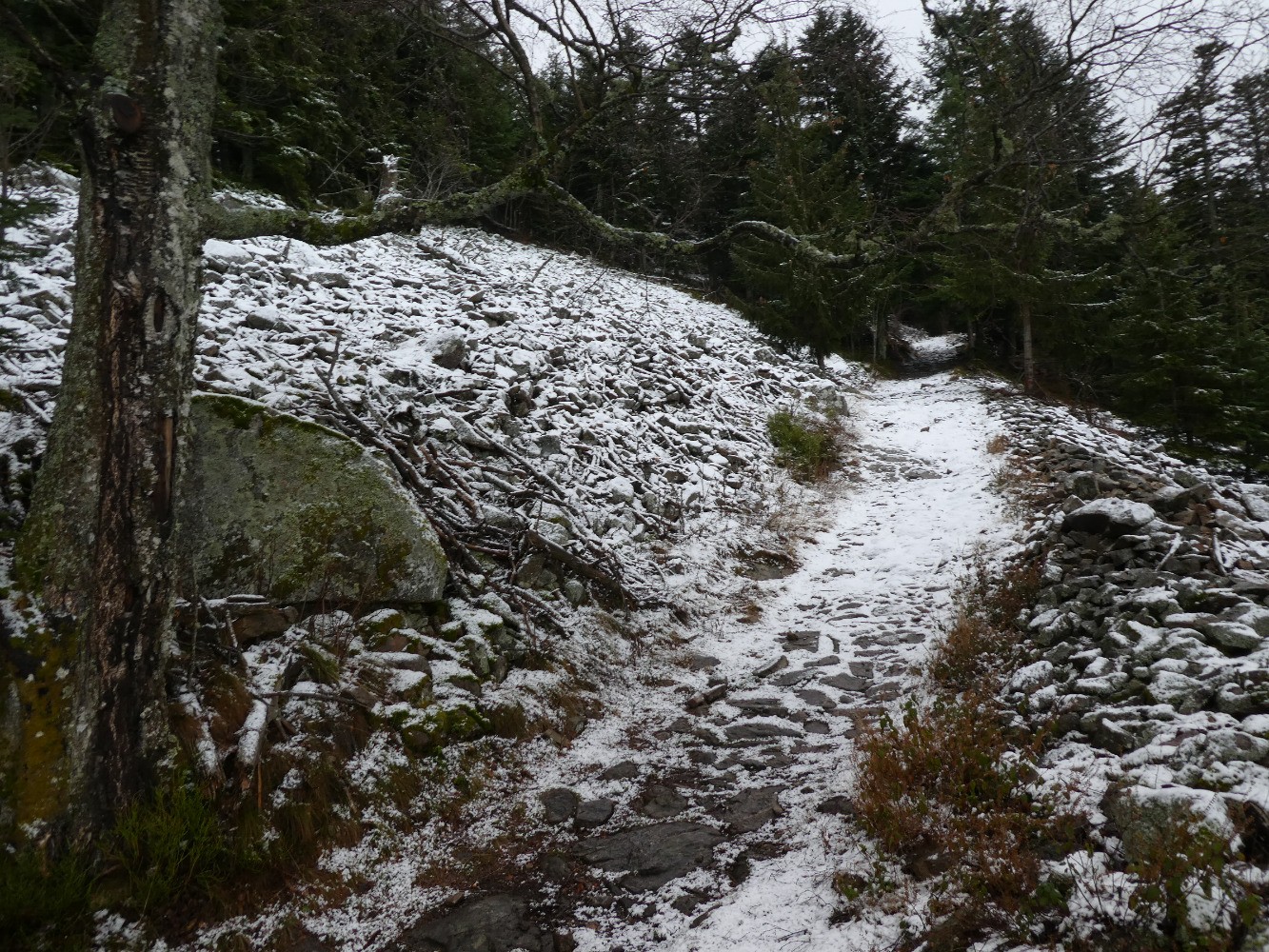 TraversÃ©e d'un chirat enneigÃ©