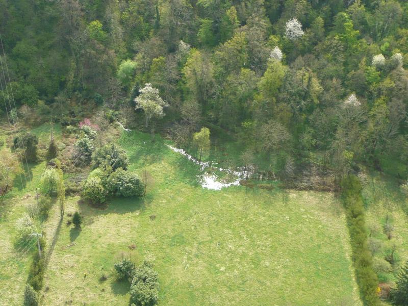Un joli petit ruisseau près de l'attéro