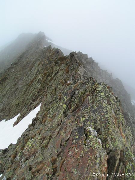 Une arrête partant du Col