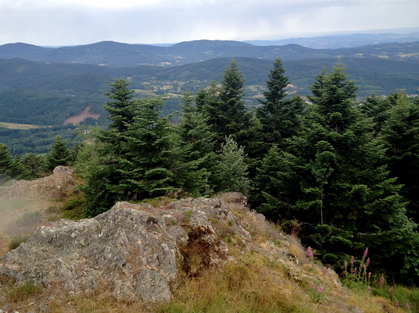 Depuis un des rochers de Montlune