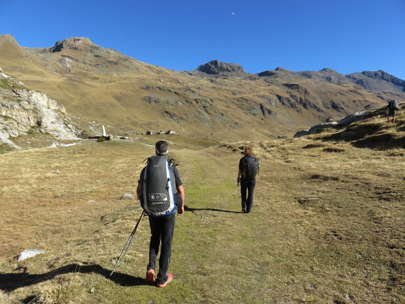 Un parapente en approche