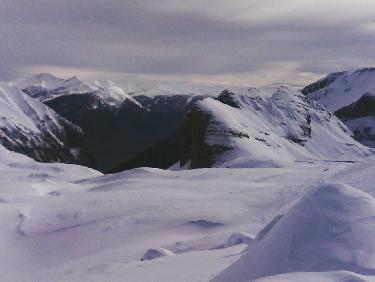 une ambiance hivernale ; vers la Durance et la tÃªte des Maitz Ã  D