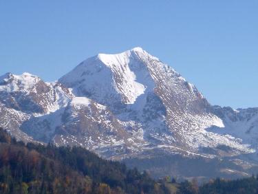 Le roi local : le Mont Charvin 