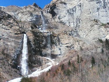 une vue inclinÃ©e de cette face de passages