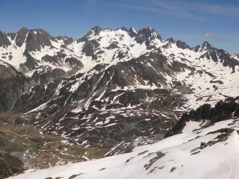 Vallon Veyton et massif du Frêne