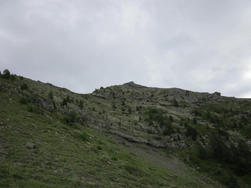 Vers le col, passage sous le sommet