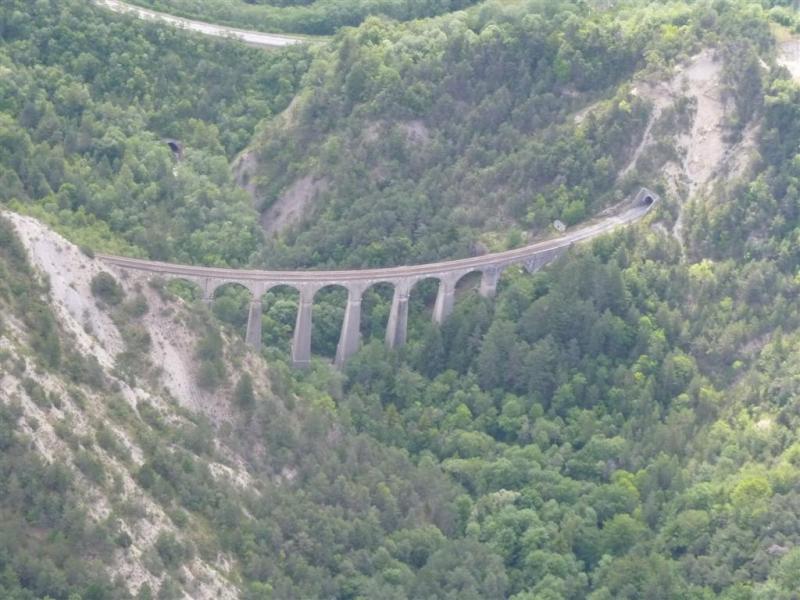 Viaduc férroviaire (très prisé des ferrovipathes)